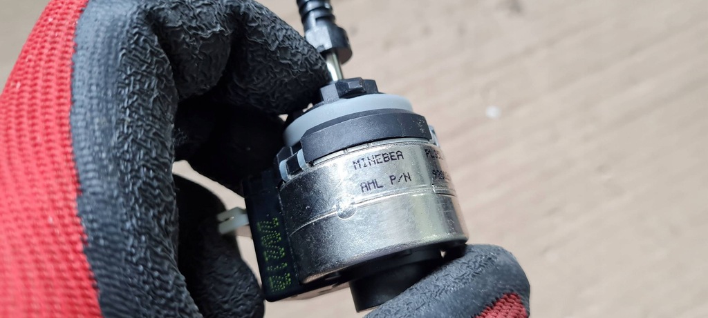 фото №8, Sq8 4m rsq8 q8 моторчик регулировки лампы 92002641 vw audi