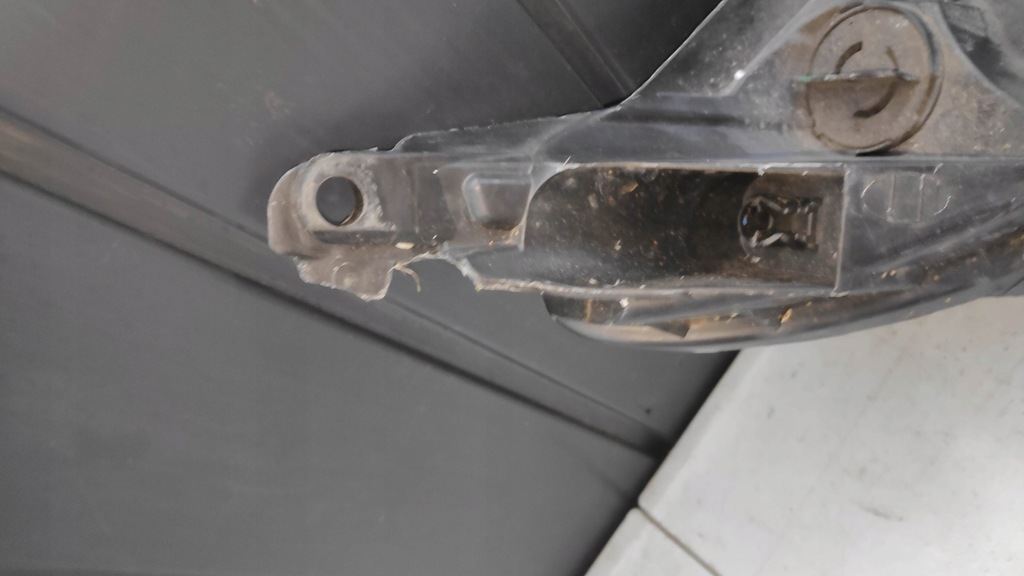 фото №16, Лампа перед левая peugeot 207 линза uk 06-13