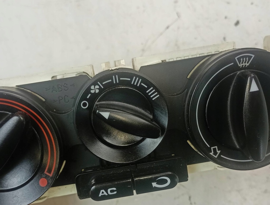 фото №1, Панель обігріву seat toledo 1,9 tdi