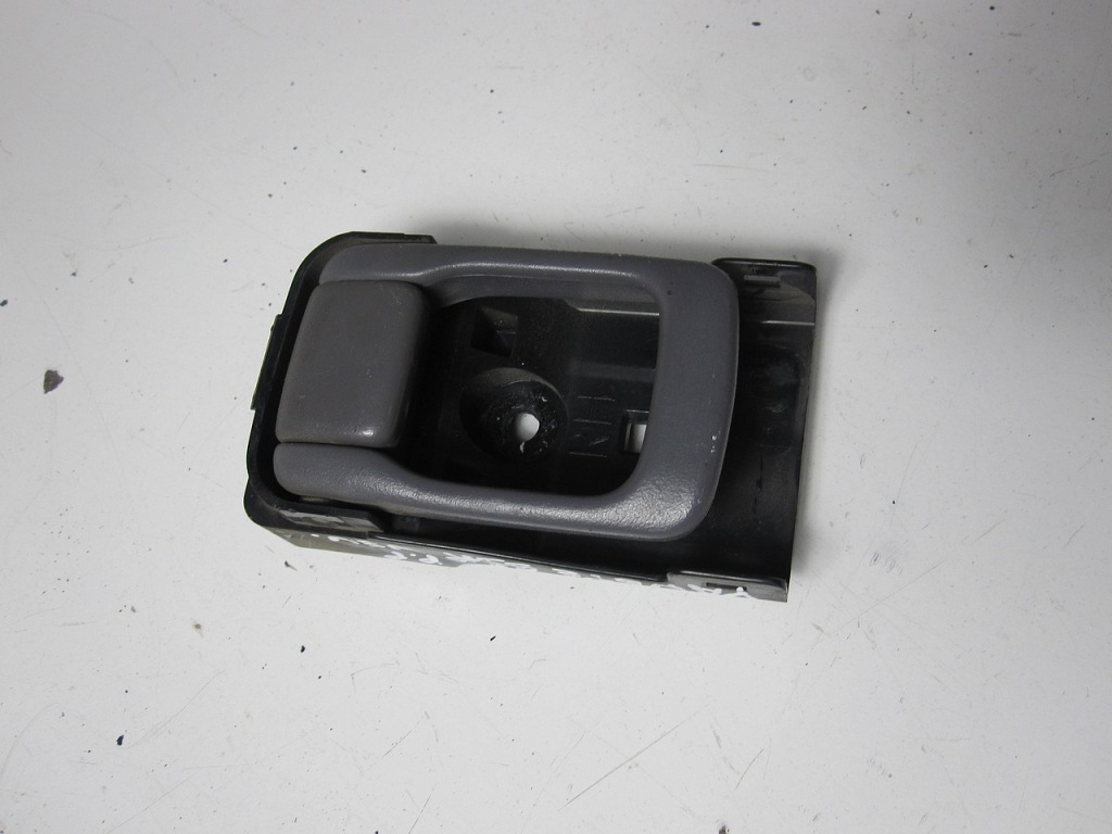 фото №1, Ручка внутренняя передняя перед правая nissan vanette 99r