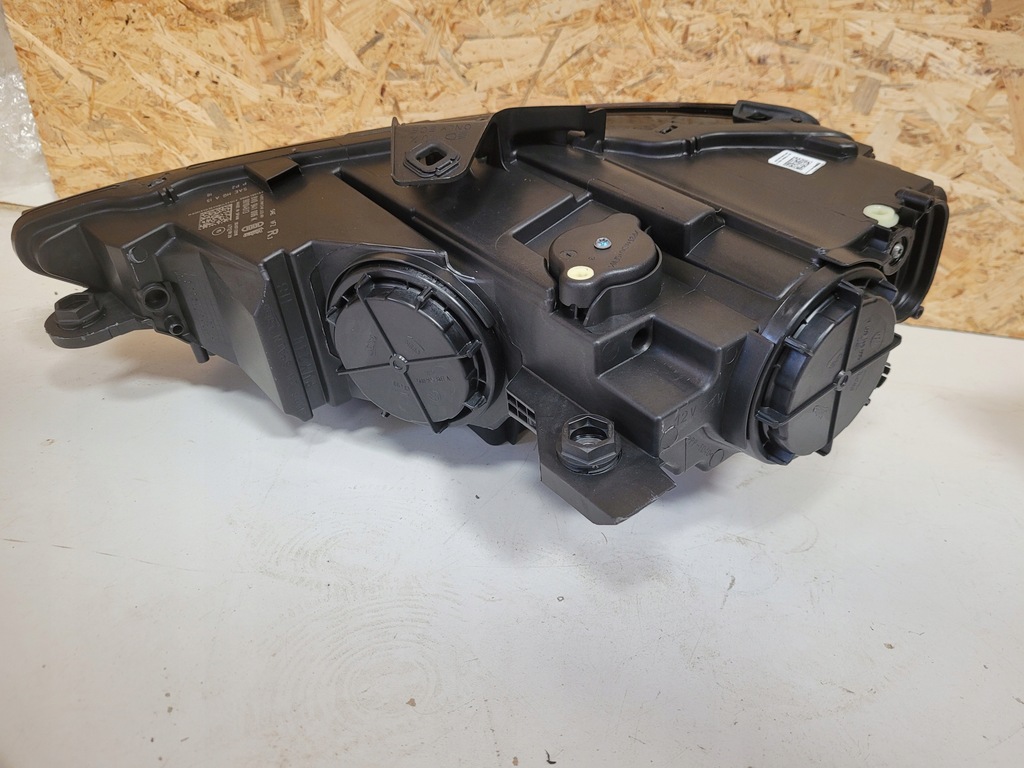 фото №11, Лампа audi a3 e-tron ксенон led usa 8v0941006k 8v0941005k