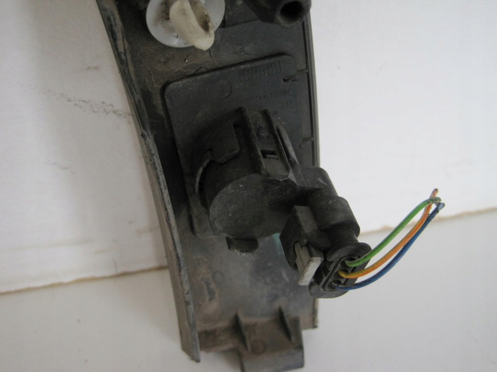 фото №8, Молдинг крила задня задня jaguar e pace j9c3290e22b j9c3290e23b