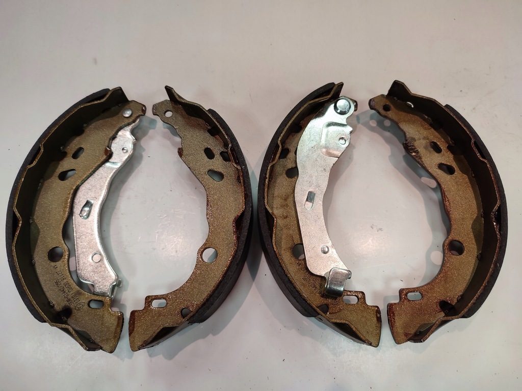 фото №1, Тормозные колодки тормоза citroen c3 /c4/ dacia logan /renault clio ii 98- 203,2x39