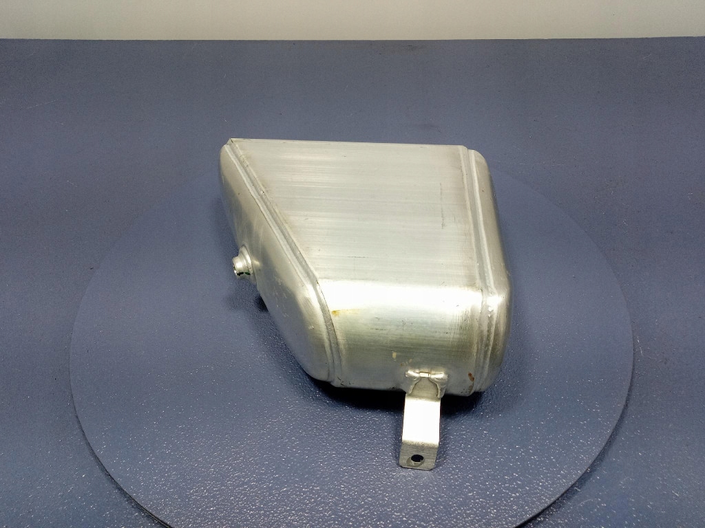 Audi sq8 q8 4m8 бак повітря лівий 4m0616203f Зі Шроту