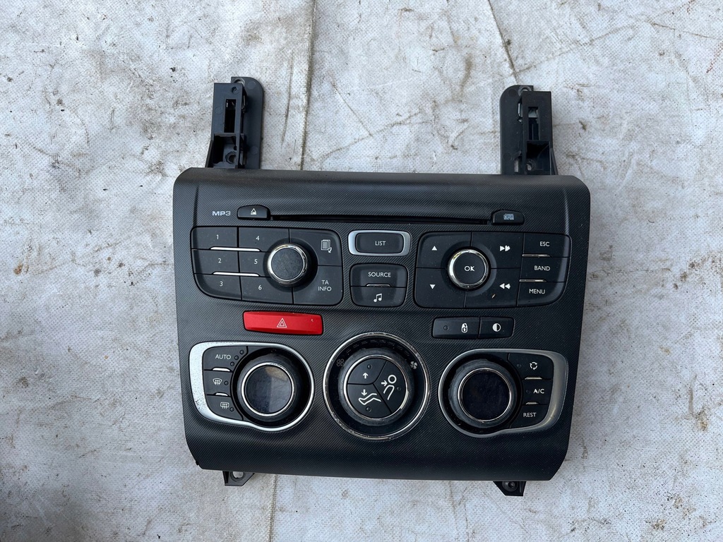 фото №1, Рамка панель среднего радио citroen ds4 i 9675882177