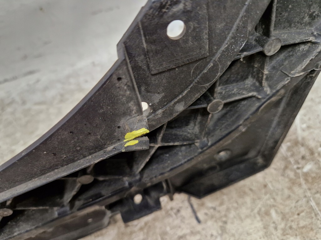 Volvo v40 2012-2019 pas передній підсилювач передній бампера 31416490 Ціна