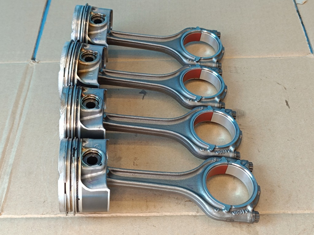 фото №8, Audi q3 f3 sportback 1.4 tfsi e 110kw 2024r поршень шатун dgea 04e107065jf