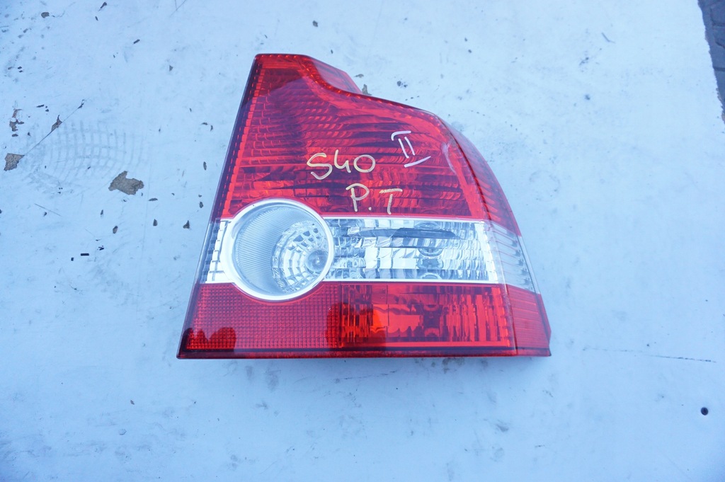 фото №1, Лампа правый задняя volvo s40 ii