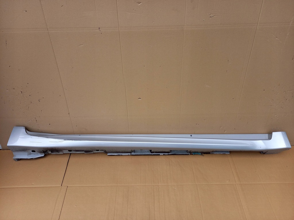 фото №1, Toyota avensis t29 порог молдинг порог правая оригинал!