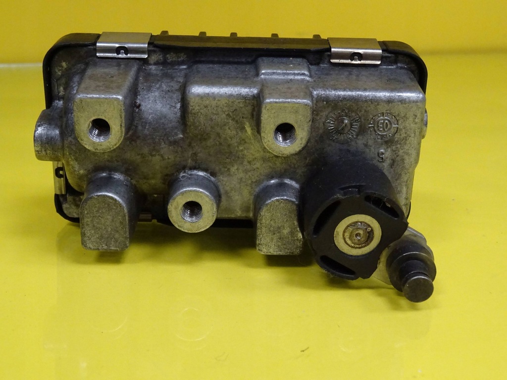 фото №7, Регулятор турбины audi a8 s8 d3 712120 nr4