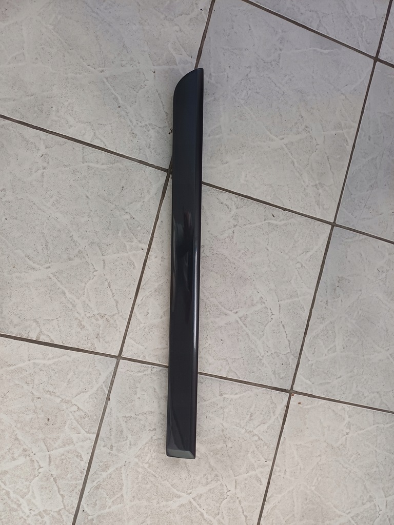 фото №1, Молдинг двері volvo s40 v50 правий задня lift нижня