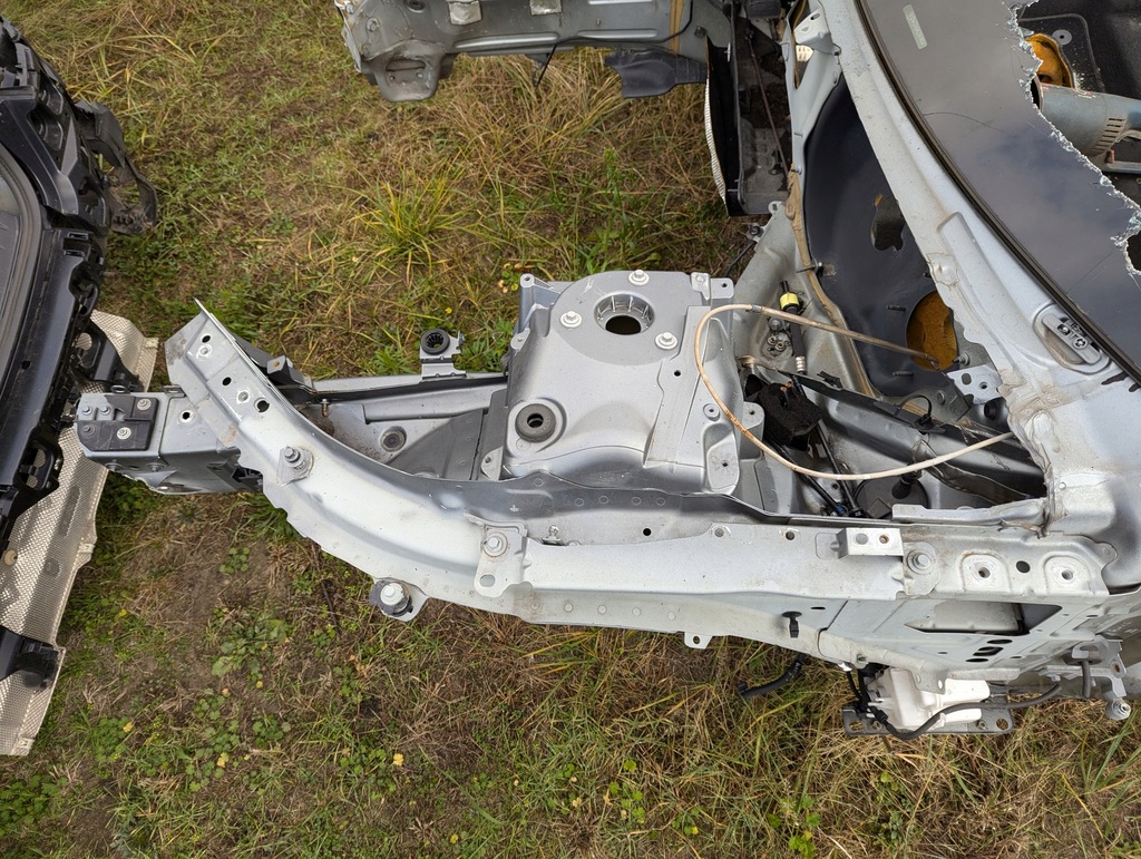 фото №14, Volvo v60 2018-2024 чверть ліва перед передня поріг лівий