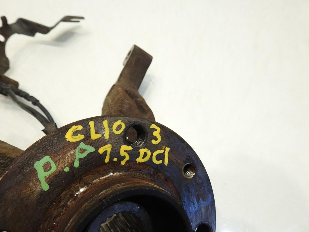фото №2, Поворотний кулак ступиця правий перед renault clio iii 1.5 dci