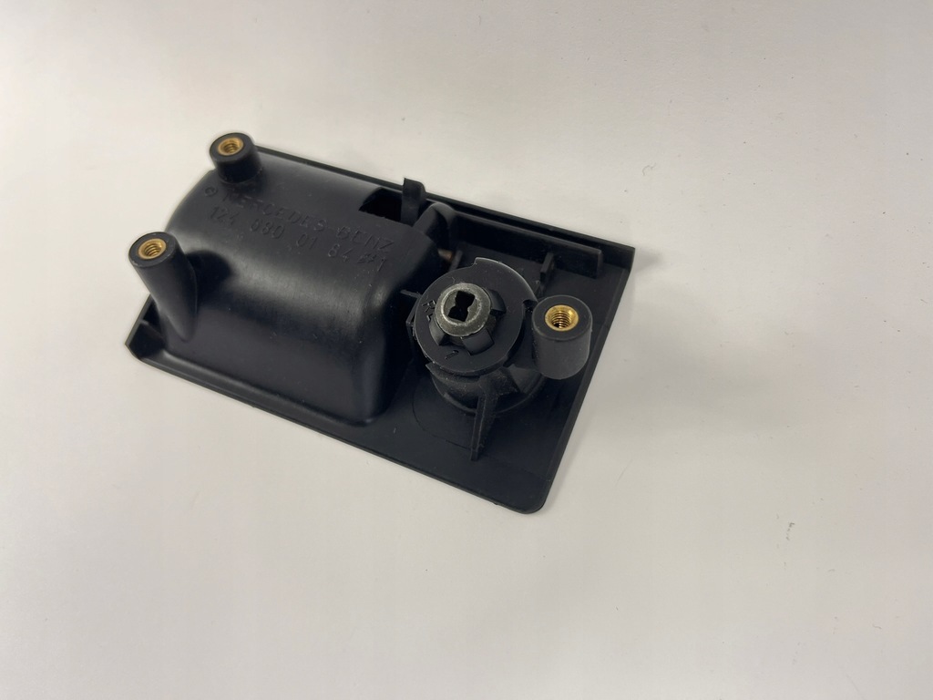 фото №10, Ручка замок бардачка панели приборной панели консоли mercedes w124 1246800184