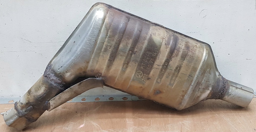 фото №1, Корпус каталізатора mercedes w208 2.0b kt0048 2024907614
