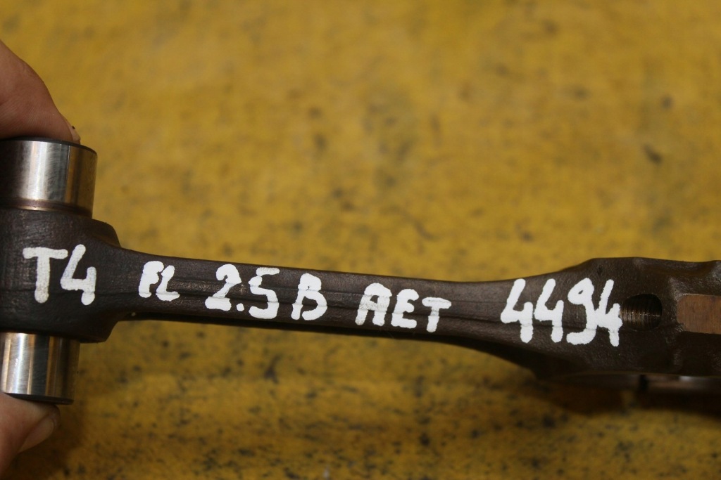 фото №6, Шатун шату́н t4 2.5 b 074b aet