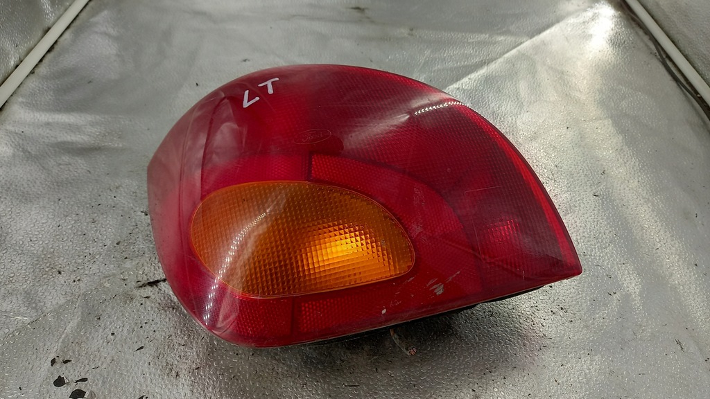 фото №1, Лампа левая задняя ford fiesta mk4 97r