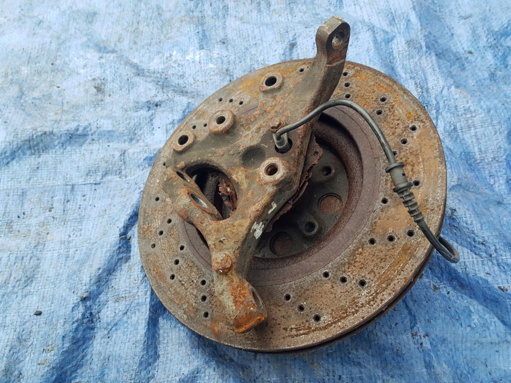 фото №2, Поворотный кулак левый перед mercedes slk r171 w171 ступица