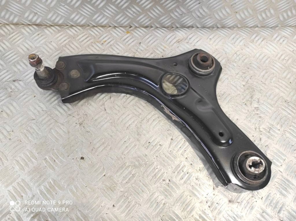 фото №3, Рычаг левый bras de suspension gauche left управление arm renault clio v 1.5