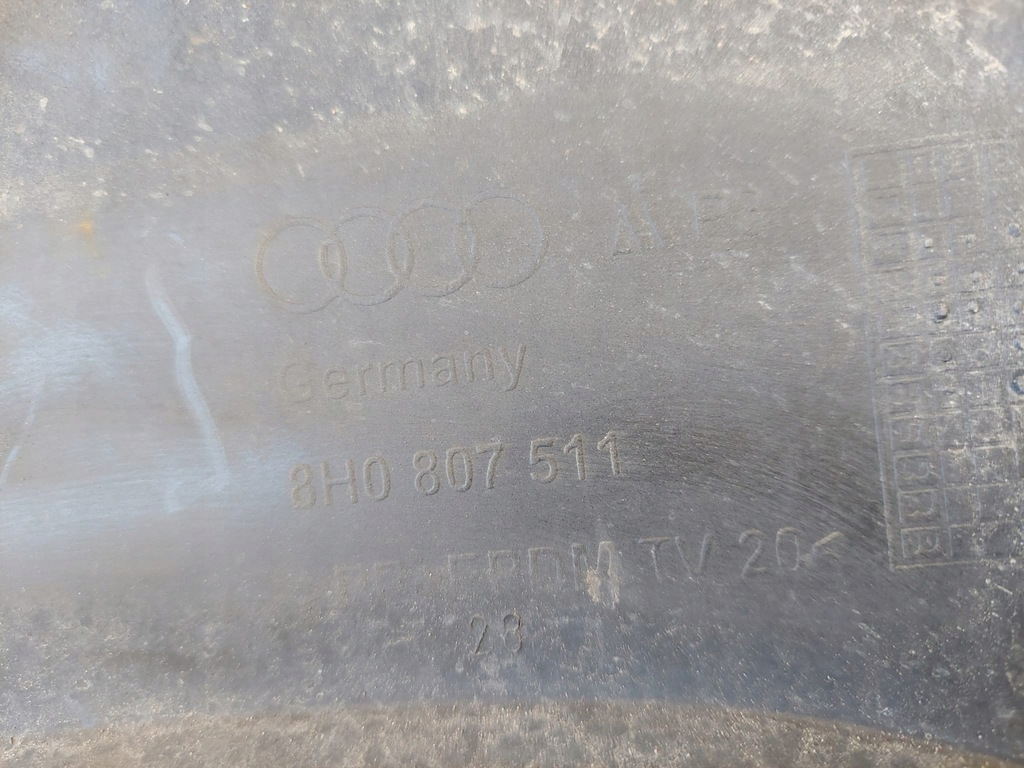 фото №8, Audi a4 b6 8h бампер задняя 8h0807511 оригинал