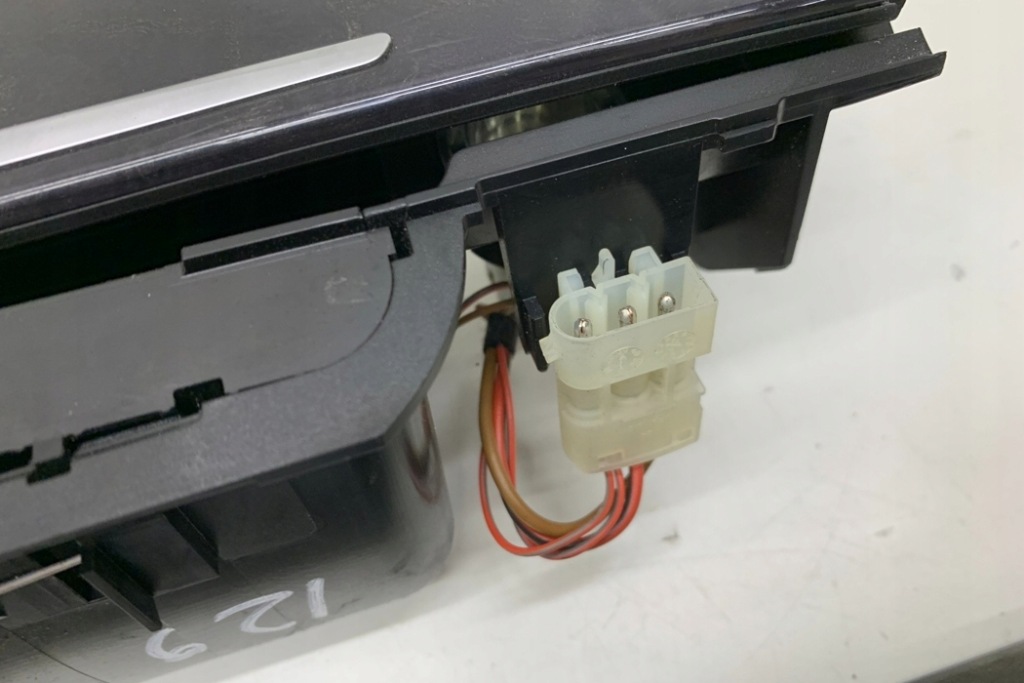 фото №14, Накладки декоративные салона bmw 7 f01, f02 916053607 3.0l бензиновый 224kw 2010