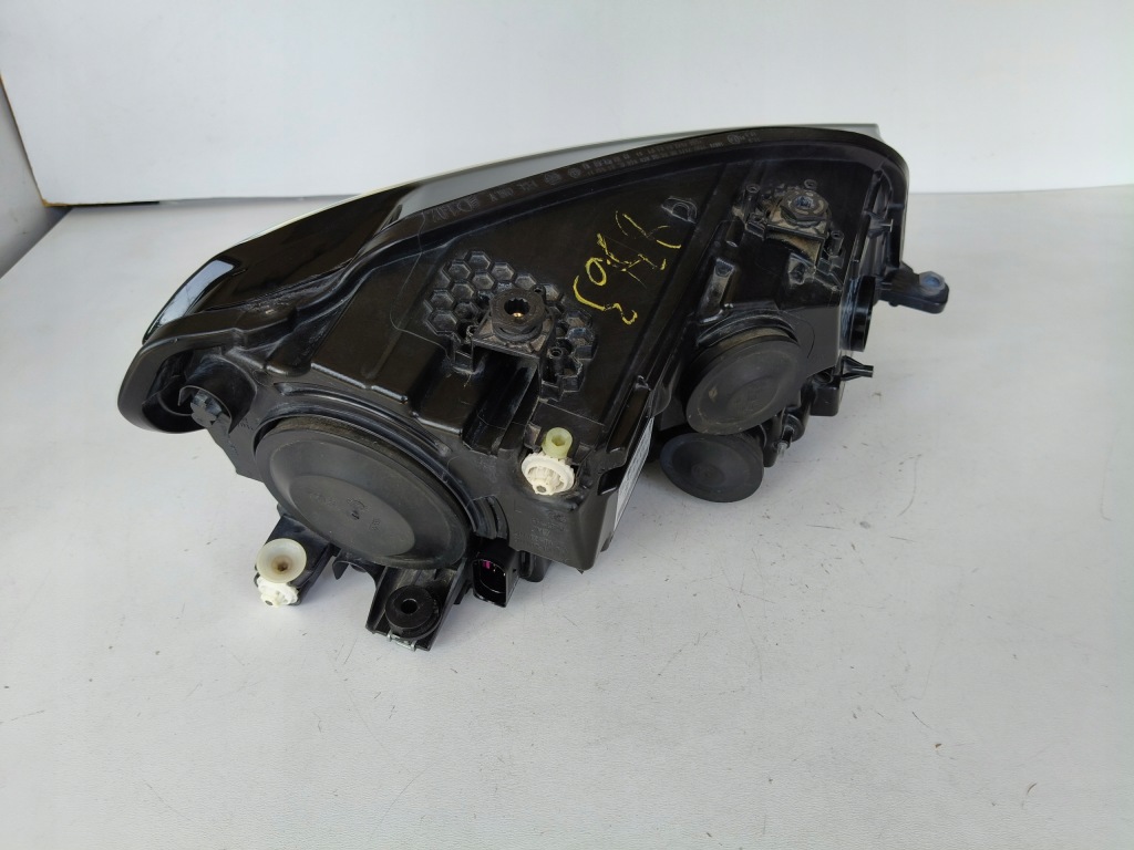 фото №5, Лампа левая фара vw caddy 2k 2k5 15- led