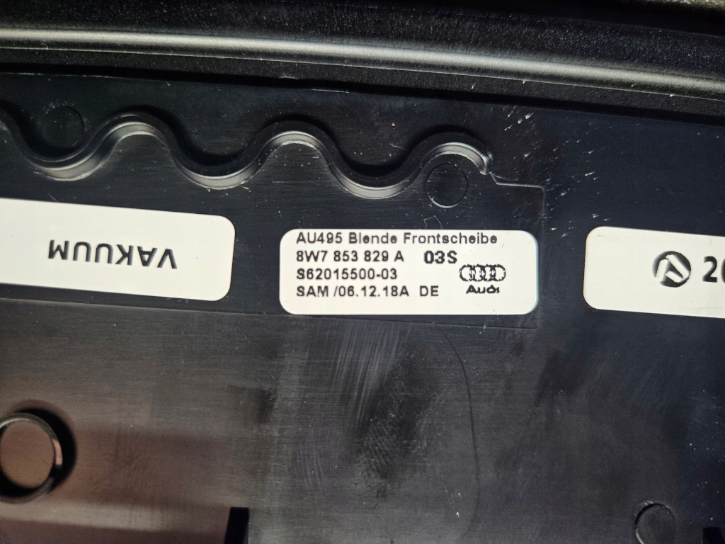 Молдинг скло лобове верхній audi a5 f5 кабріолет  комплектна оригінал 8w7853829a Київ