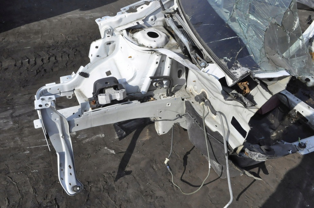 фото №9, Peugeot 2008 i блок двигателя порог правый