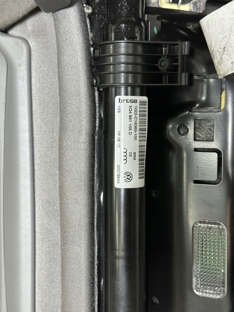 фото №16, Audi a3 s3 8v 2017 sline перед сторона левая сиденья, сиденье 5q4881105d