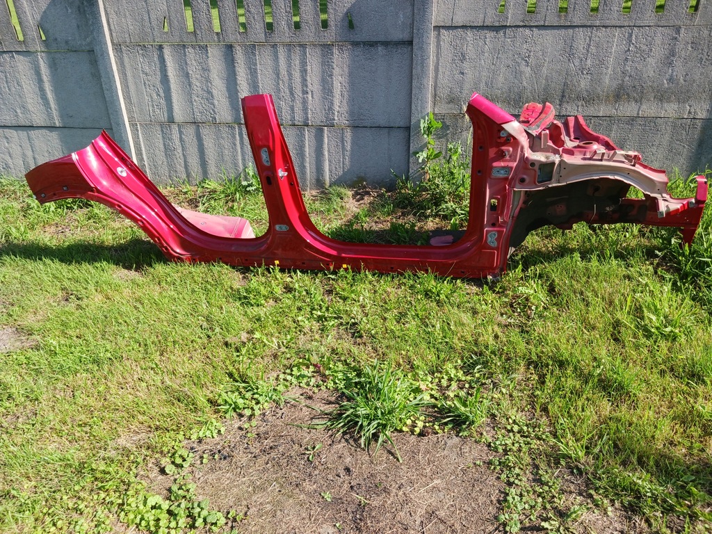 фото №1, Kia stonic порог крыло блок двигателя лонжерон четверть правая