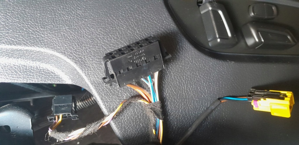 фото №16, Сидіння сидіння заднє сидіння електричний з підігрівом задня vw touareg ii