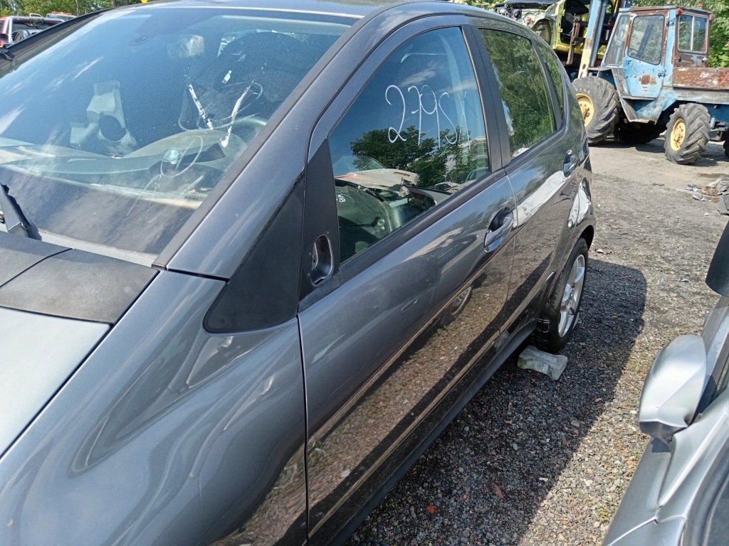 Mercedes w169 a klasa кришка багажника бампер pdc ремінь задній під  колір рестайлінг  787 tarnów Недорого