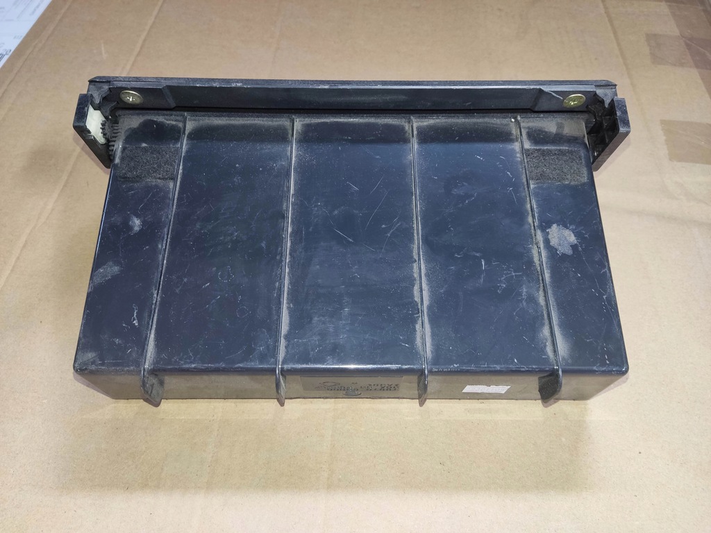 фото №5, Корпус бардачок nissan 350z 79970cd000 исправный