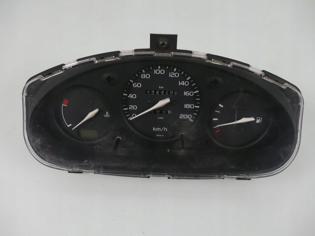 фото №1, Nissan micra k11 1.4 16v счетчик приборы спидометр eu