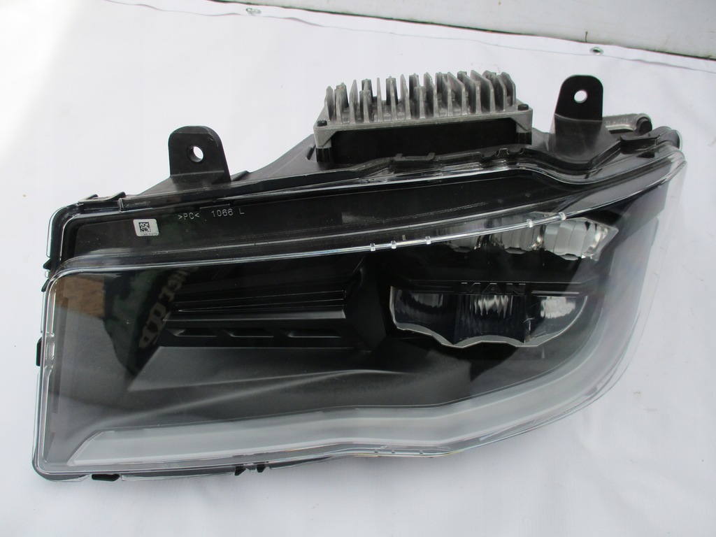 фото №12, Лампа лівий перед man lions full led 8125101-6725