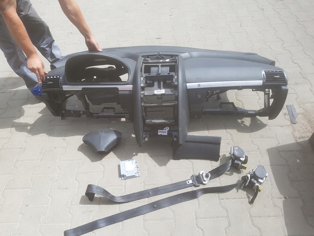 фото №1, Peugeot 407 coupe панель приладів консоль ремені подушки безпеки