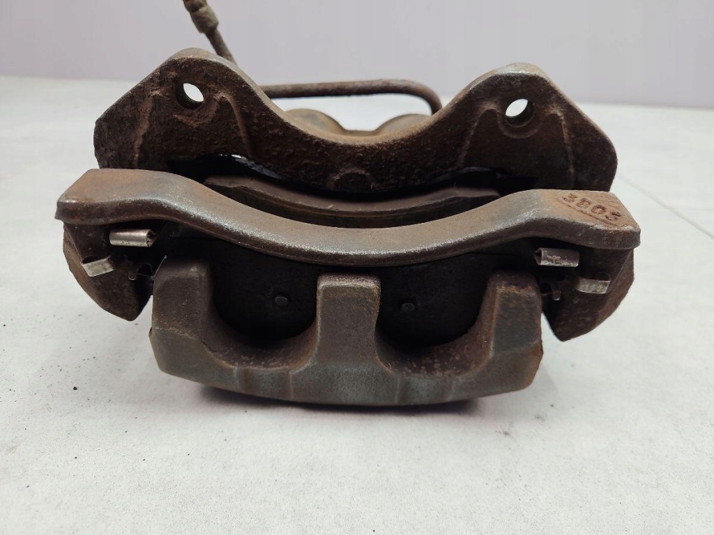 Jeep grand cherokee wj 99-04r супорт правий перед akebono скоба Недорого