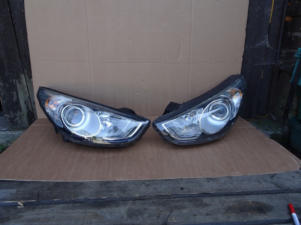 фото №1, Hyundai ix35 лампа левая правая перед 10r