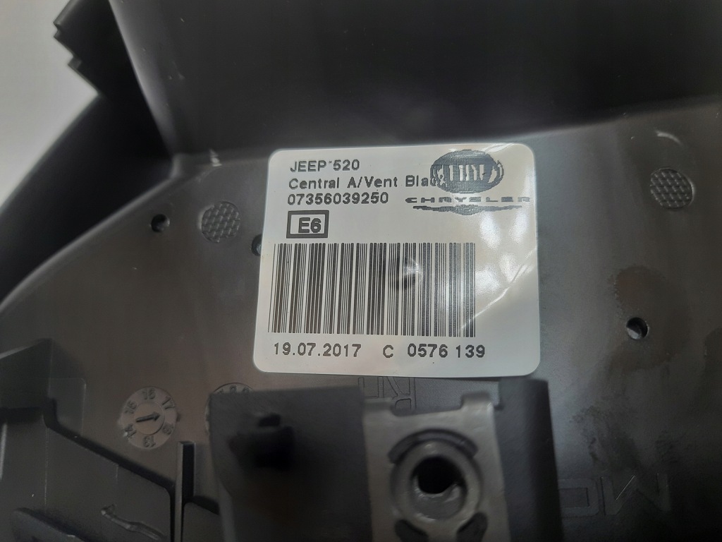 фото №8, Jeep renegade 15- решётки обдув 07356039250 usa