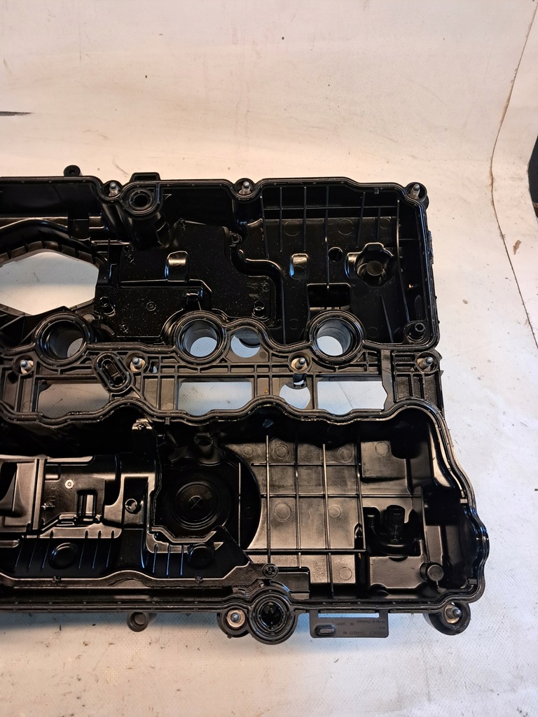 фото №9, Захист кришка клапанів bmw 5 g30 g31 8631745