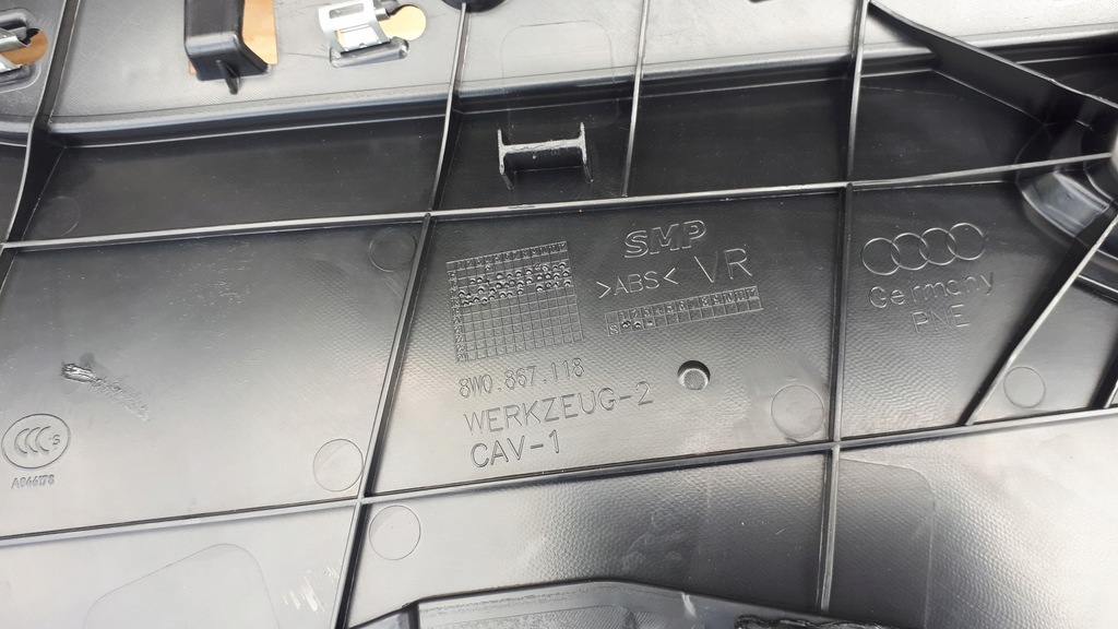 фото №11, A4 b9 8w s4 обшивка двері правий перед alcantara uk