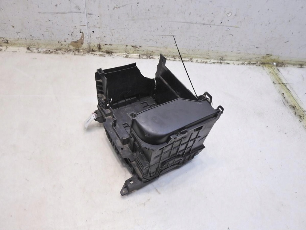 фото №8, Корпус акумулятор renault clio iii 1.5 dci 8200314273