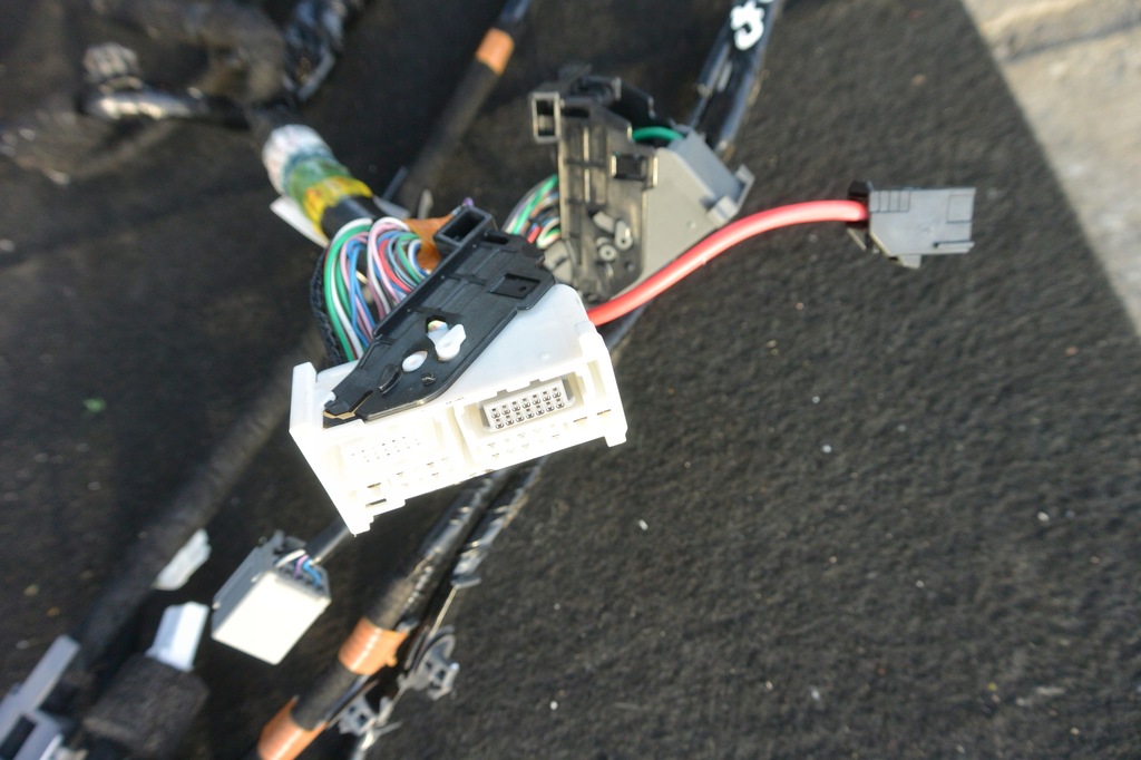 фото №16, Mazda cx9 tc touring ii 16- жгут салона комплект