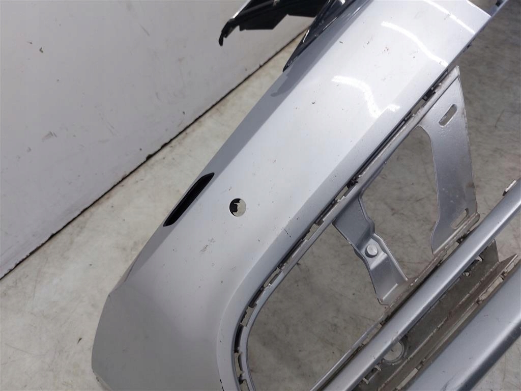 Бампер перед передній vw jetta a6 vi рестайлінг  2015- сріблястий решітка радіатора logo в Україні