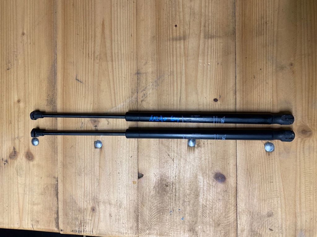 фото №1, Амортизаторы крышки задняя задний alfa romeo mito 50515442 комплект