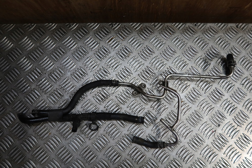 фото №1, Шланг трубка топлива audi a1 8x 03l2013360ab