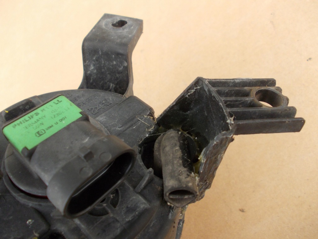 фото №3, Противотуманная фара правый audi a4 b7