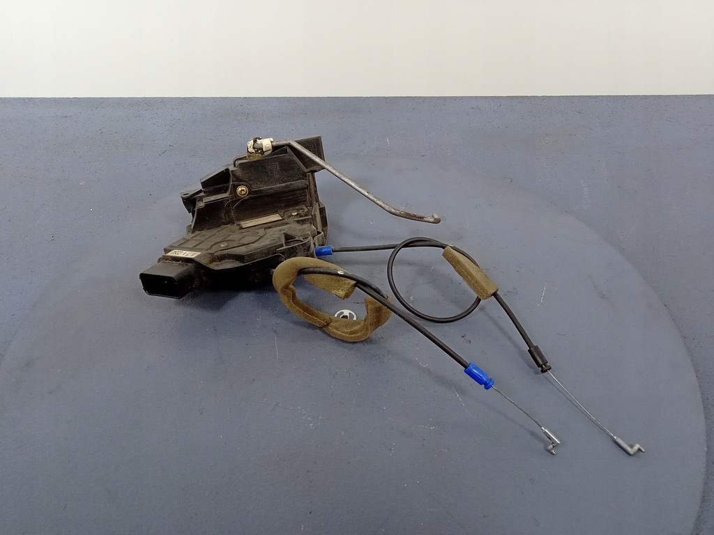 фото №4, Mazda 5 i cr замок дверь перед правый 3n6aa21812me