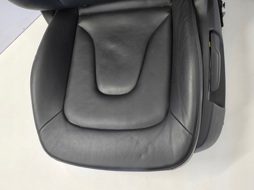 фото №7, Audi a4 b8 kombi 12r сиденья заднее сиденье обшивки