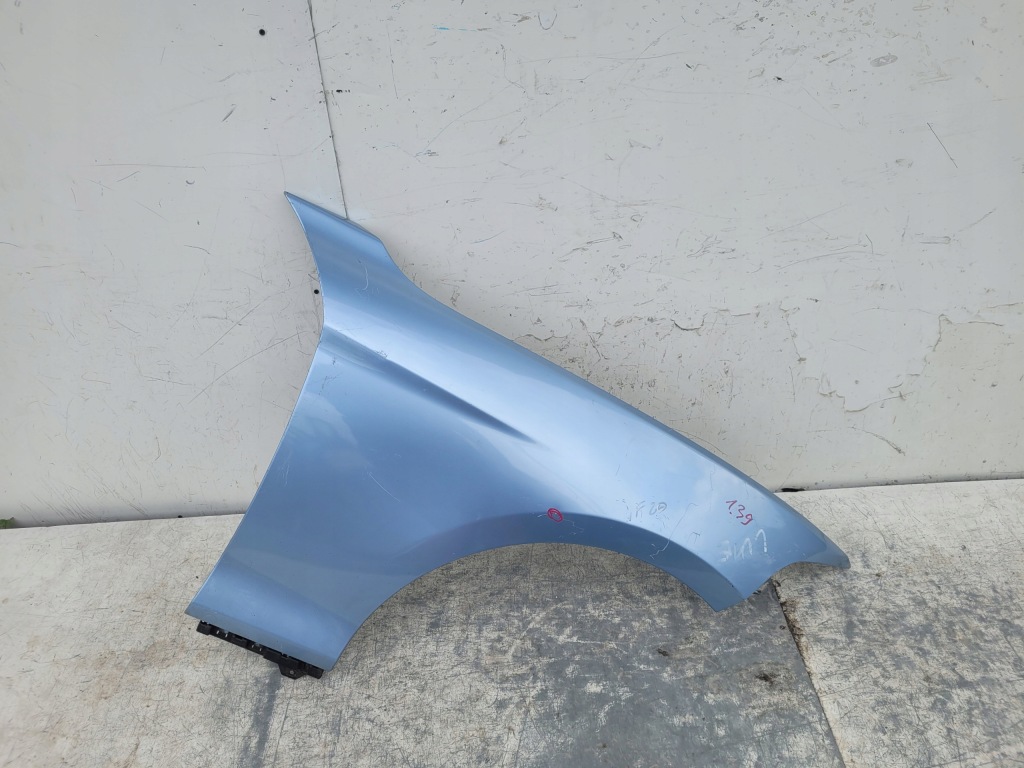 фото №1, Bmw 1 f20 f21 крила правий перед передній